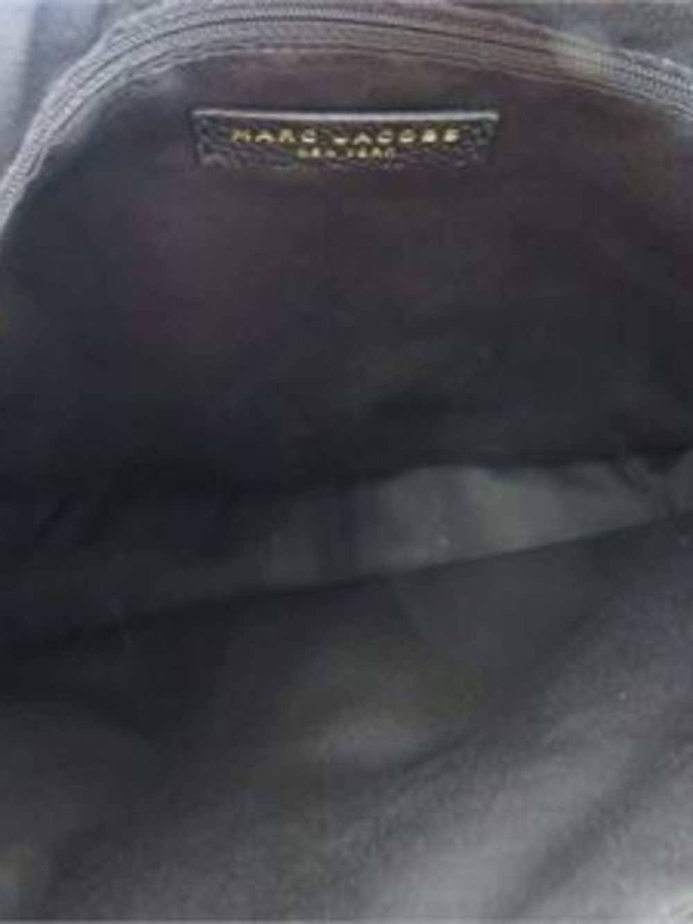 Marc Jacobs Black Pebbled Leather Shoulder Bag - Picture 11 of 13